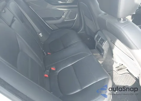 2020 Jaguar Xe S Awd Automatic z USA, uszkodzony, nr VIN SAJAJ4FX2LCE63438